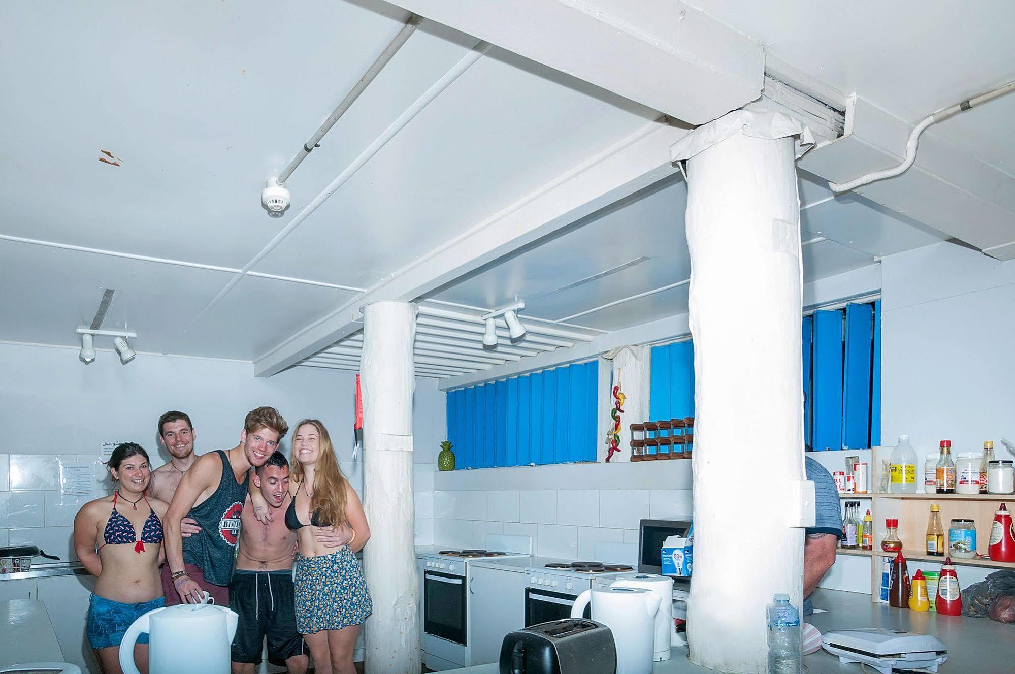 Mumma's Hostel Cairns Buitenkant foto